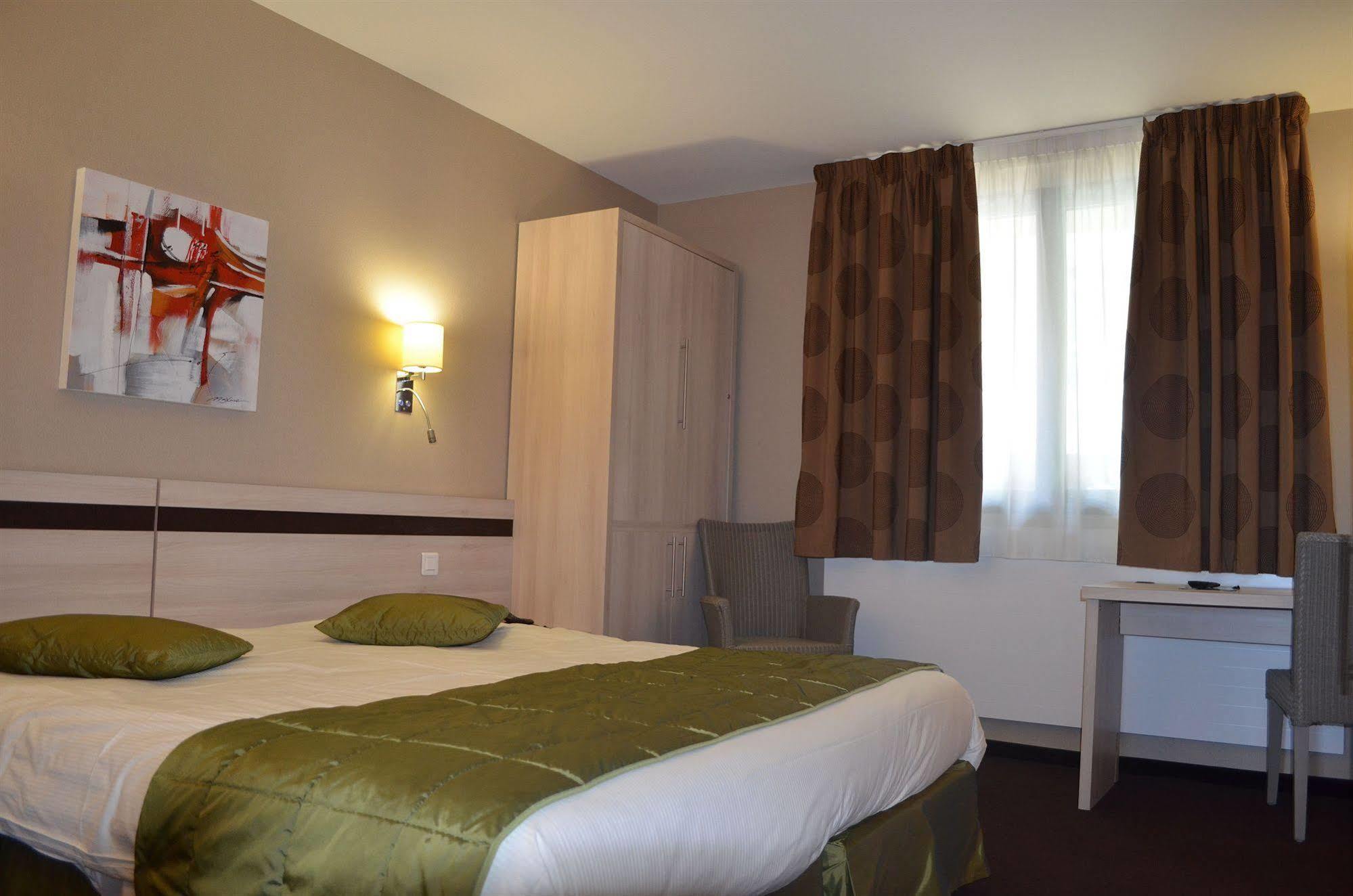 Park Hotel & Appartements Cholet Kültér fotó